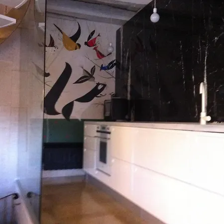 La Casita De *